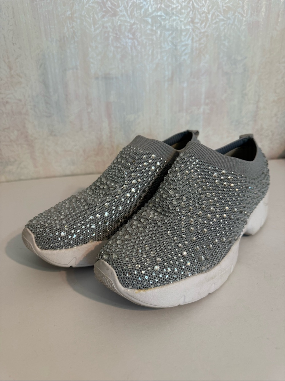 Lauren Lorraine Gray Knit Slip-On Sneakers w/Rhinestones, Max Sparkle Aprx 9.5